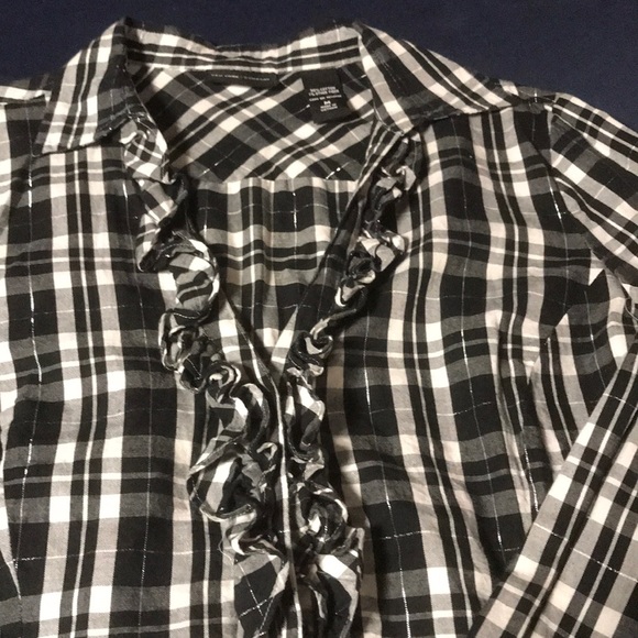 Bundle of women’s shirts - Picture 6 of 8